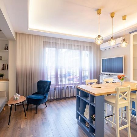 Designer & Cozy 2Bd Flat With A Parking In The City Center By Flat Mаnager Sofia Ngoại thất bức ảnh
