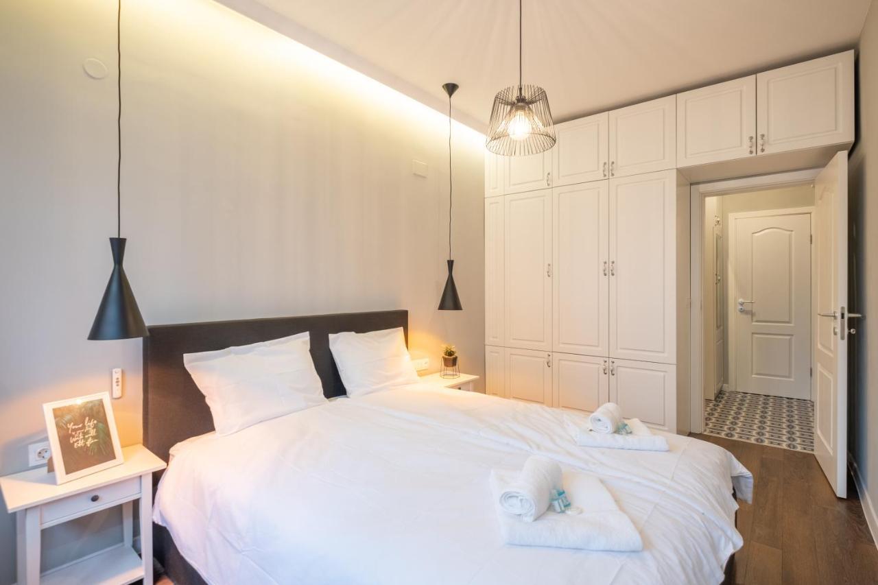 Designer & Cozy 2Bd Flat With A Parking In The City Center By Flat Mаnager Sofia Ngoại thất bức ảnh