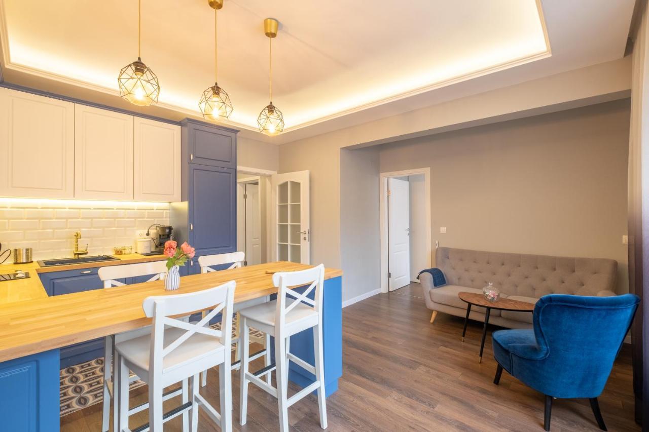 Designer & Cozy 2Bd Flat With A Parking In The City Center By Flat Mаnager Sofia Ngoại thất bức ảnh