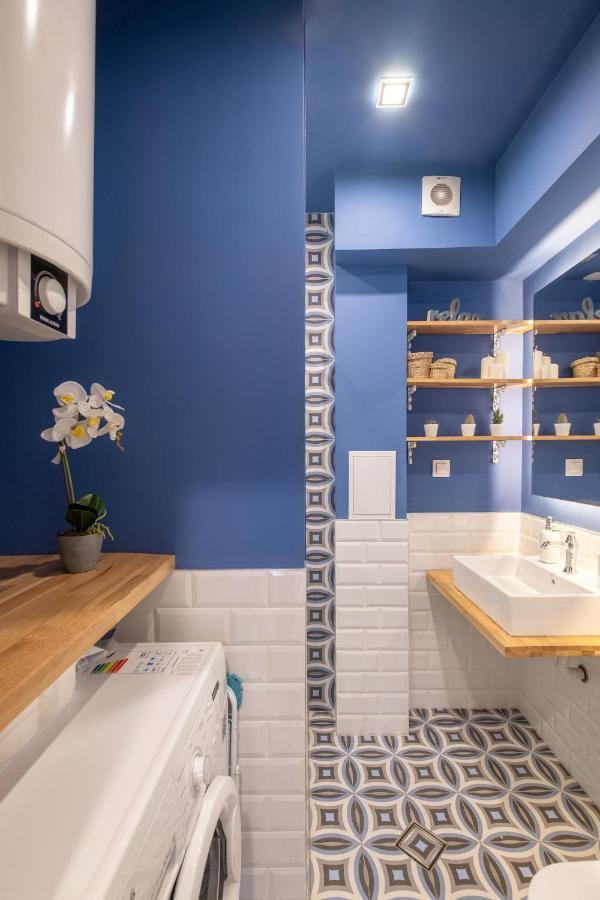 Designer & Cozy 2Bd Flat With A Parking In The City Center By Flat Mаnager Sofia Ngoại thất bức ảnh